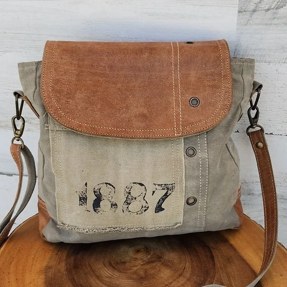 CLEA RAY UPCYCLED MILITARY TENT CANVAS AND LEATHER CROSSBODY BAG - Picture 14 of 14